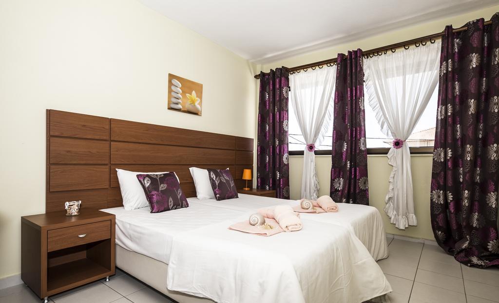 Park Apartment Paralia Dionysiou Exteriör bild