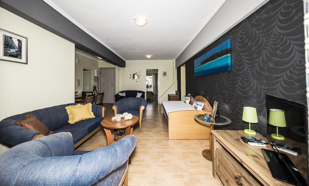Park Apartment Paralia Dionysiou Exteriör bild